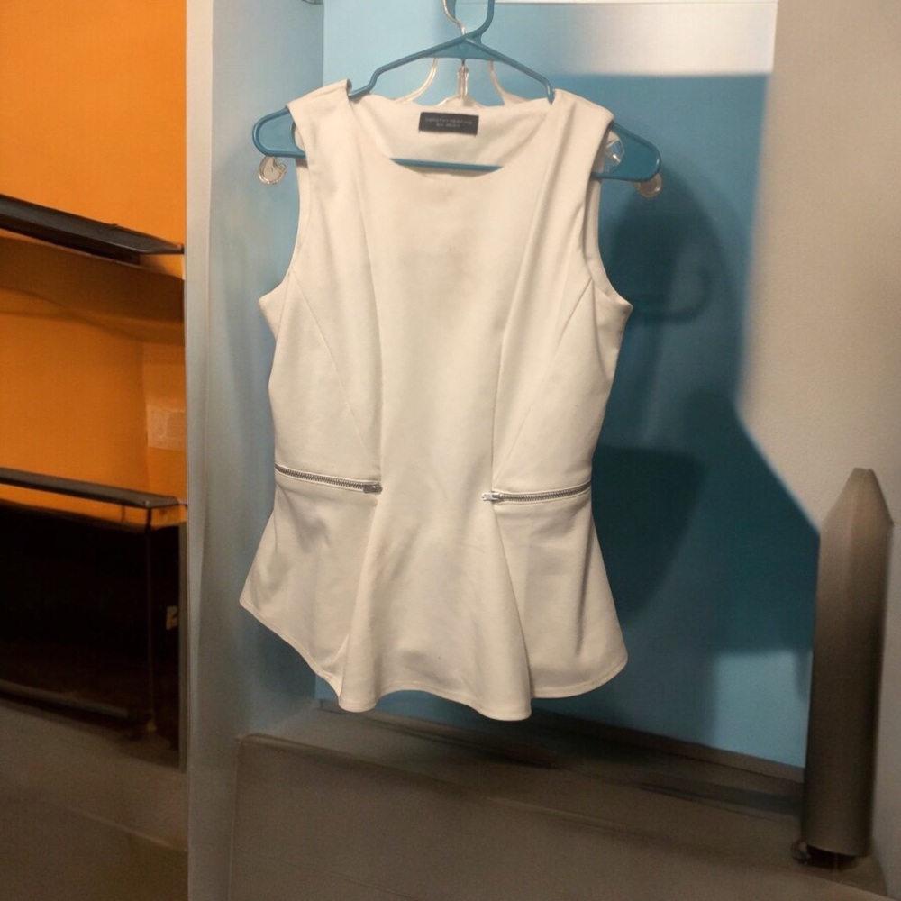 Dorothy Perkins White sleeveless blouse